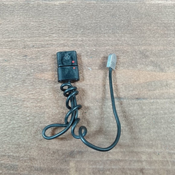 Leica Other - Vintage E Leitz Wetzlar Germany Flash Sync Cable Coiled for Leica Camera Black